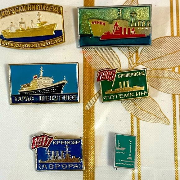 Vintage set of  6 Soviet badges Pins SHIPS USSR - Picture 1 of 3